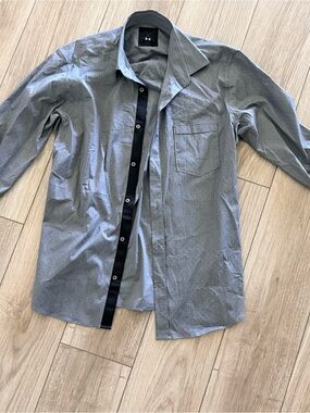 Under Armour Men's Light Gray Button-Down Casual Shirt with Black Placket